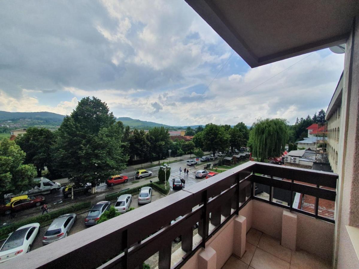 Apartament Posada Curtea de Argeş Eksteriør billede